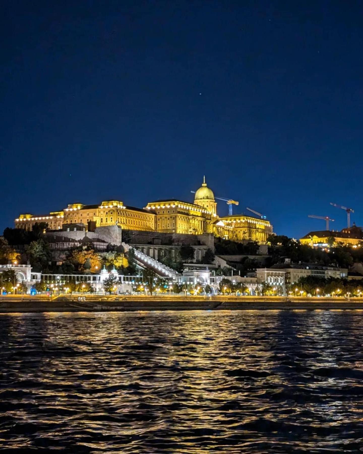 Premium Apartment By The Danube With Ac ブダペスト エクステリア 写真